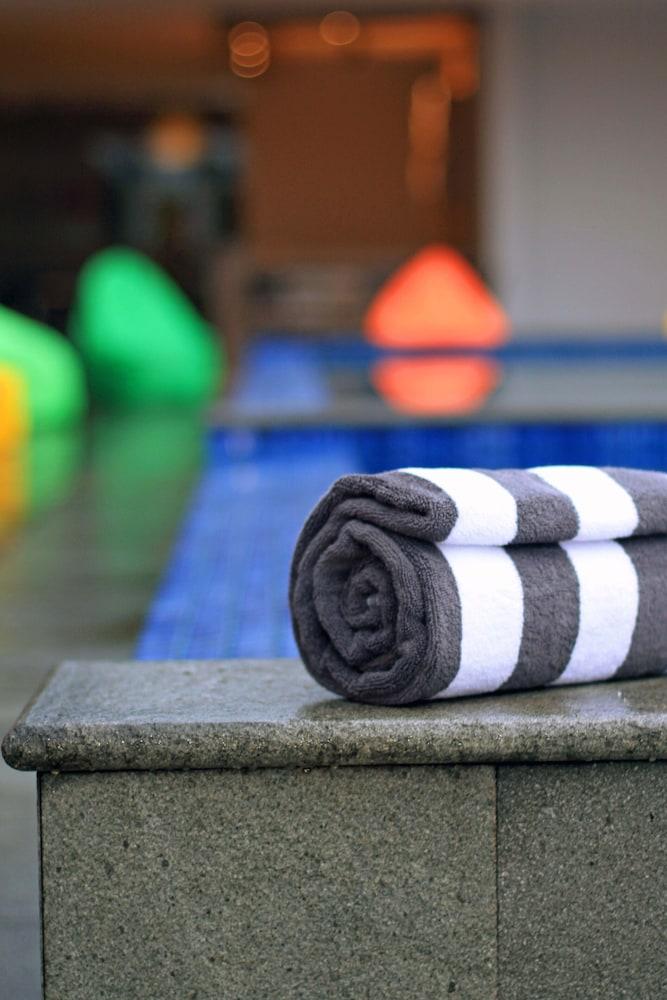 Aston Inn Tasikmalaya Kültér fotó